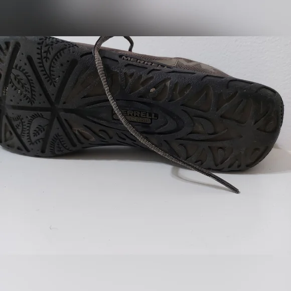 Merrel Shoes - Picture 7 of 11